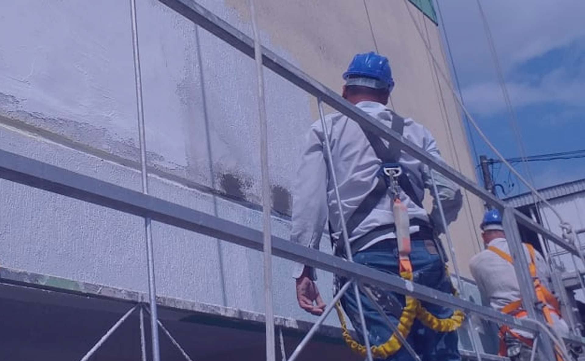 Pinturas e restauração de fachadas no geral
